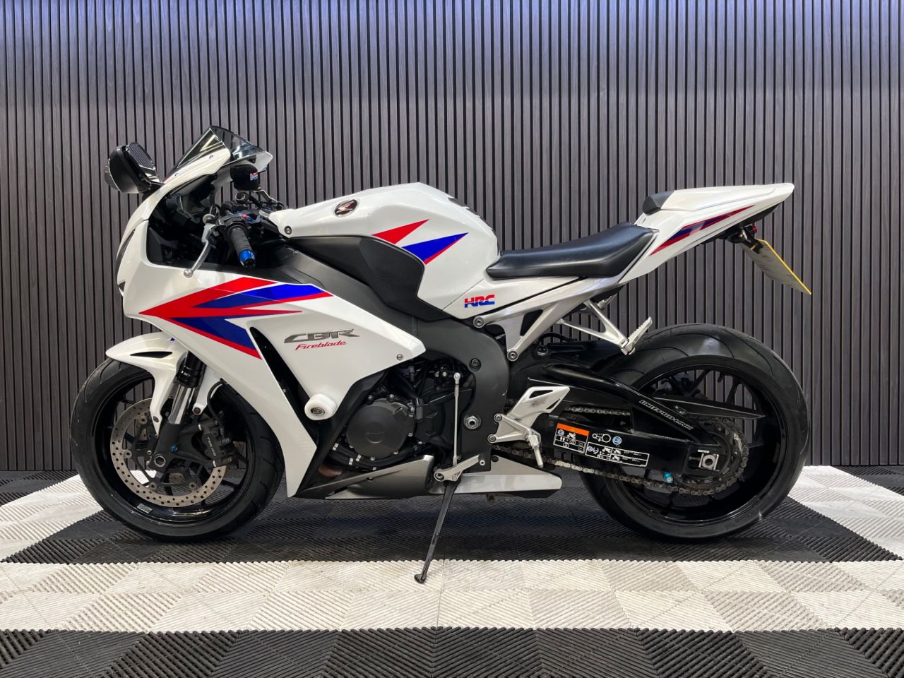 Used Honda CBR1000RR Fireblade for sale - 78435159: Photo 9