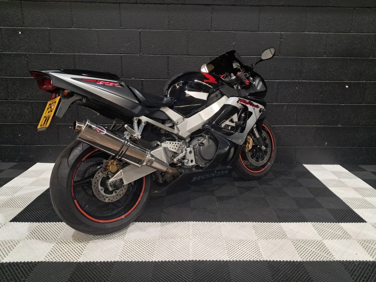 Used Honda CBR900RR Fireblade for sale - 78435407: Photo 12