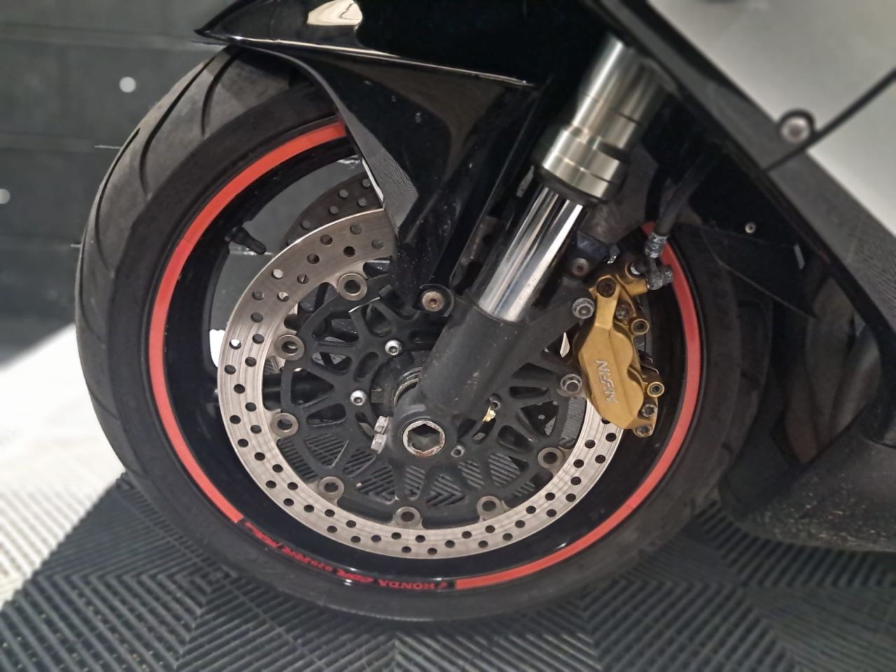 Used Honda CBR900RR Fireblade for sale - 78435407: Photo 22