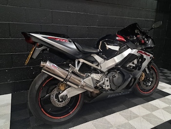 Used Honda CBR900RR Fireblade undefined for sale - bike-78435407: Photo