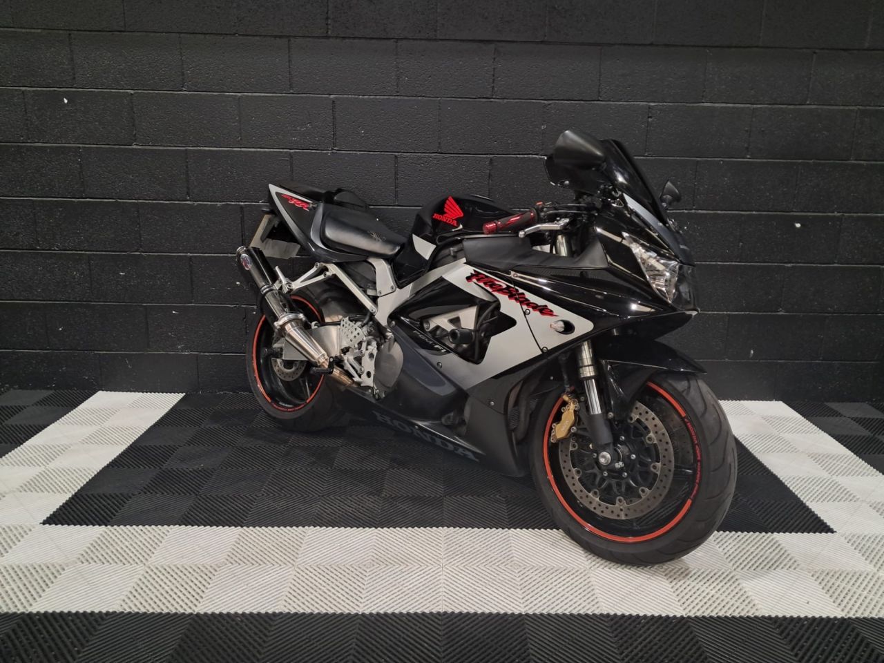 Used Honda CBR900RR Fireblade for sale - 78435407: Photo 7