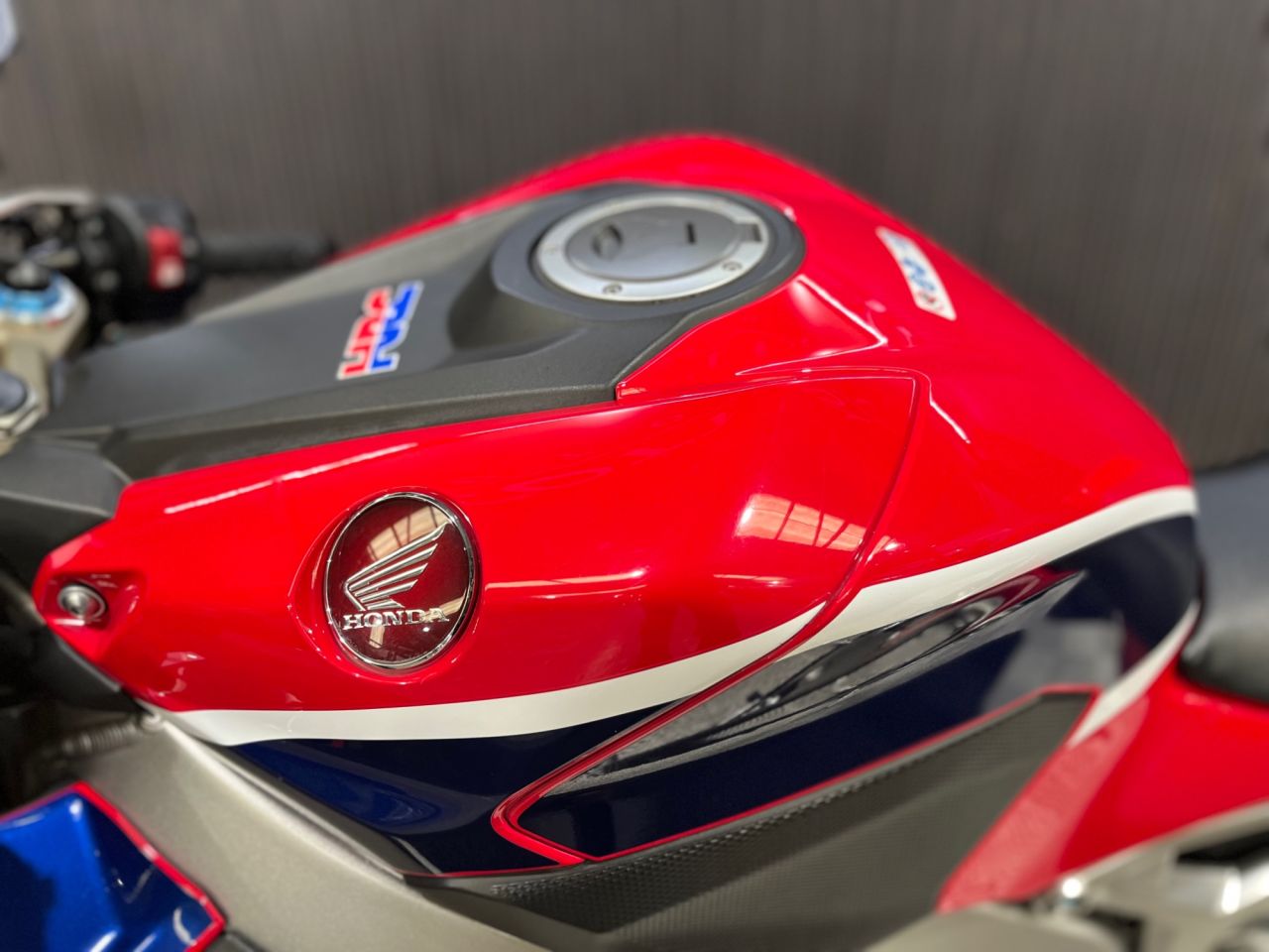 Used Honda CBR1000RR Fireblade for sale - 78552501: Photo 24