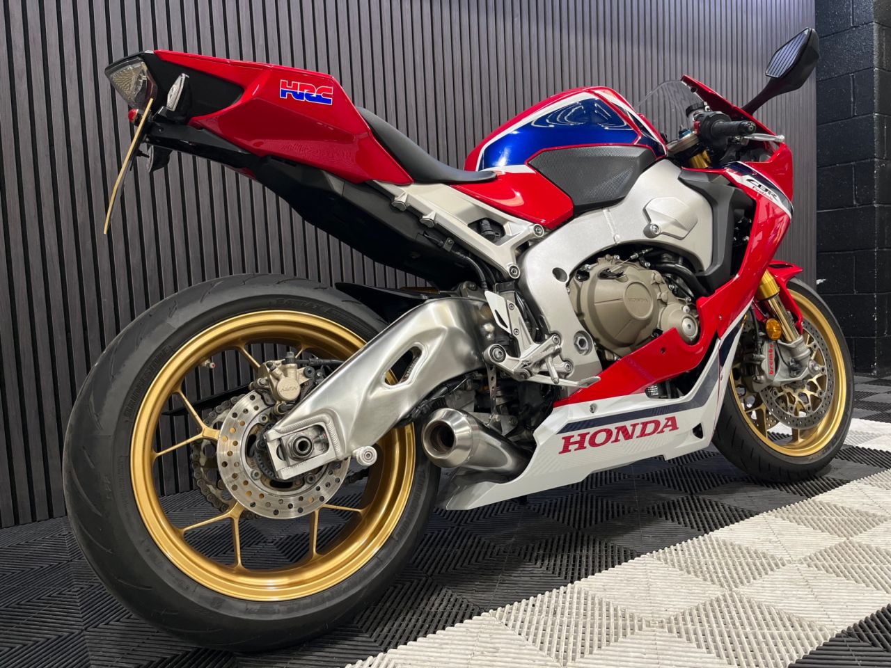 Used Honda CBR1000RR Fireblade for sale - 78552501: Photo 4