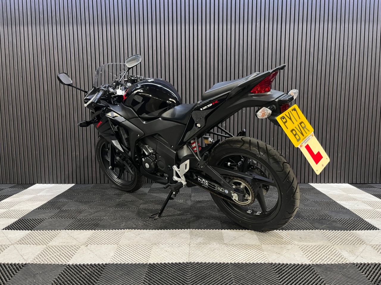 Used Honda CBR125R for sale - 78552393: Photo 10