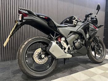 Used Honda CBR125R undefined for sale - bike-78552393: Photo