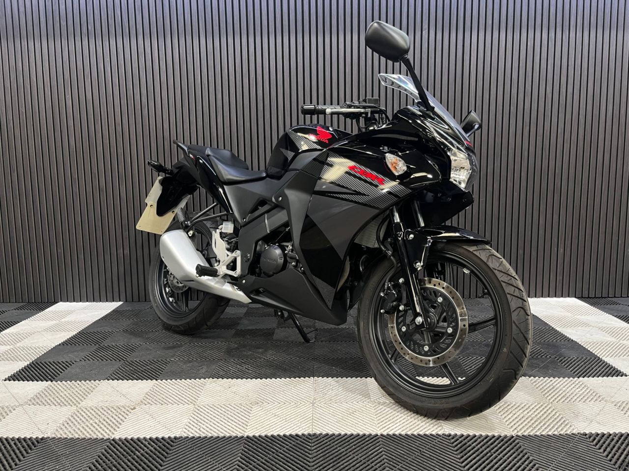 Used Honda CBR125R for sale - 78552393: Photo 6