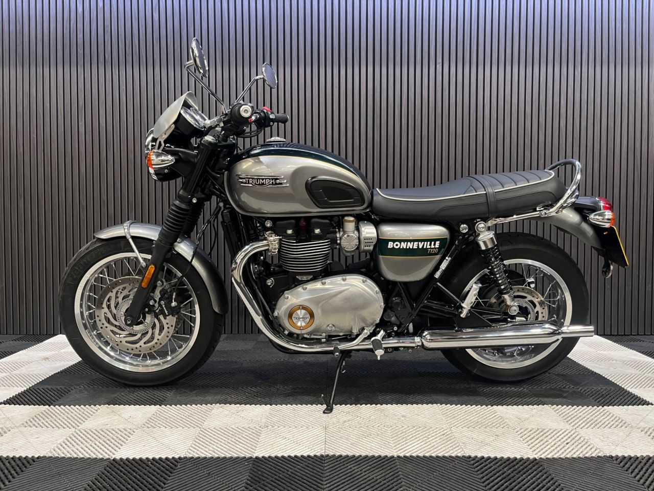 Used Triumph Bonneville T120 for sale - 78732926: Photo 9