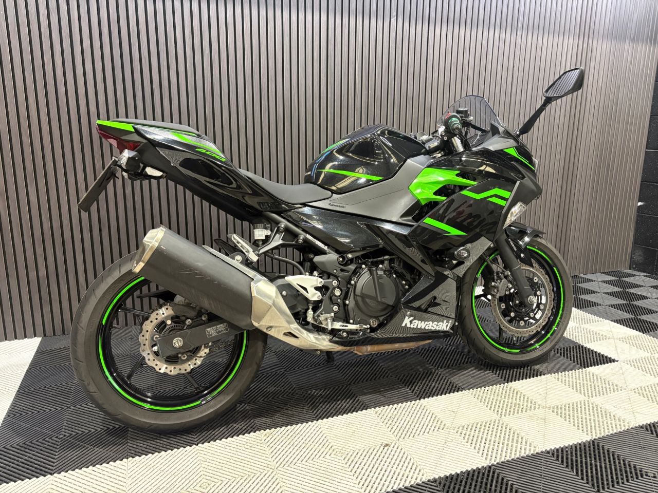 Used Kawasaki Ninja 400 for sale - 78434826: Photo 4