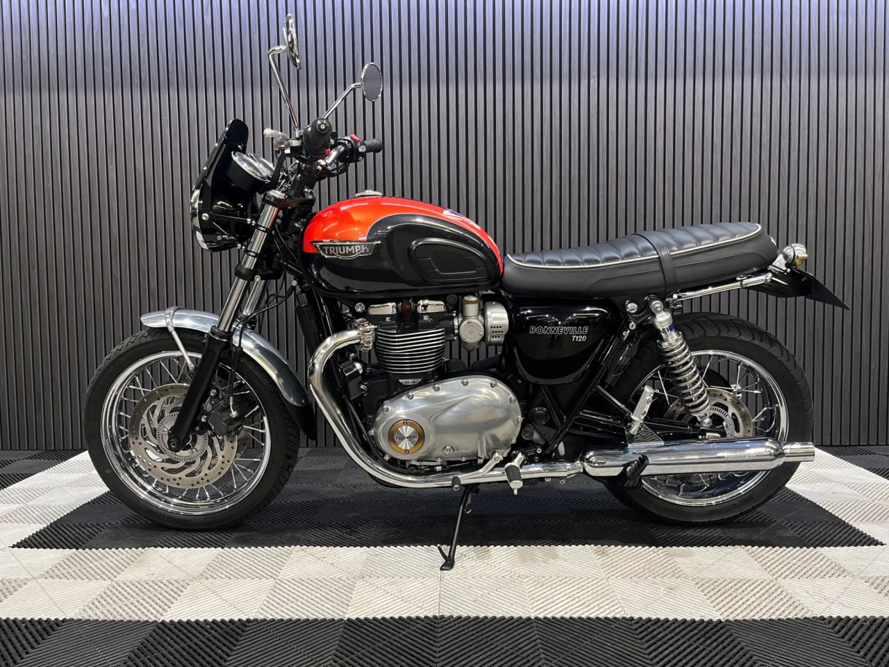 Used Triumph Bonneville T120 for sale - 78435820: Photo 9