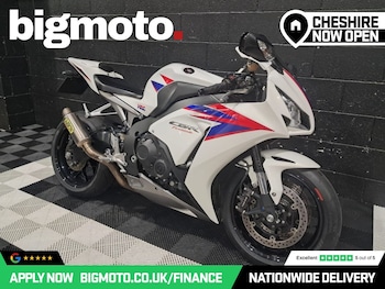 Used Honda CBR1000RR Fireblade undefined for sale - bike-78435561: Photo