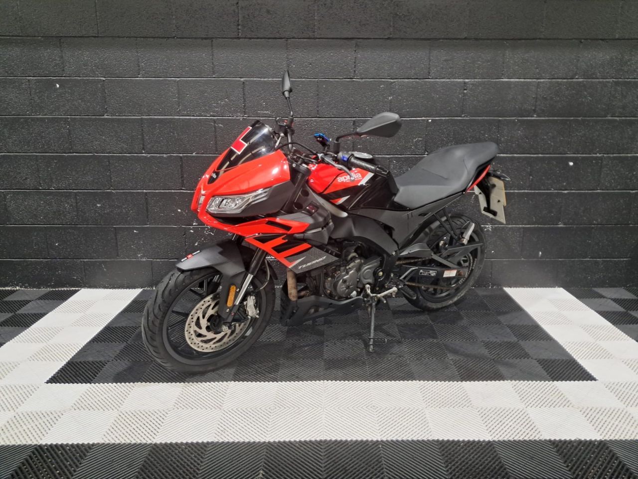 Used Aprilia Tuono 125 for sale - 78435261: Photo 7