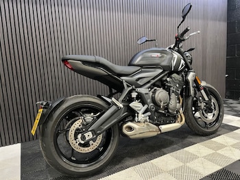 Used Triumph Trident undefined for sale - bike-78552395: Photo