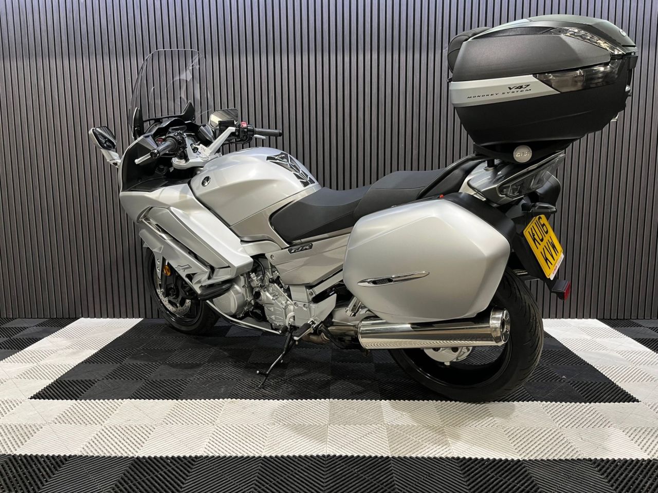 Used Yamaha FJR1300 for sale - 78435086: Photo 10