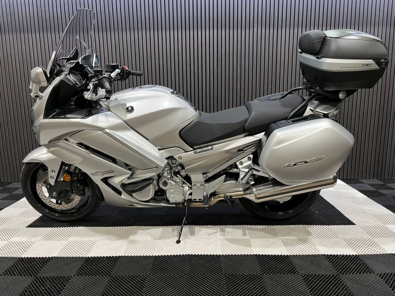 Used Yamaha FJR1300 for sale - 78435086: Photo 9