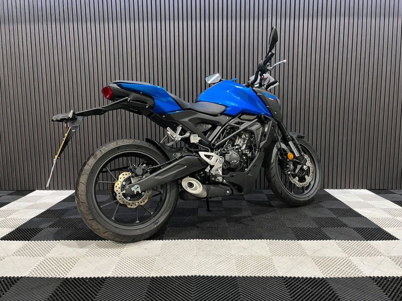 Used Honda CB125R for sale - 78434394: Photo 11