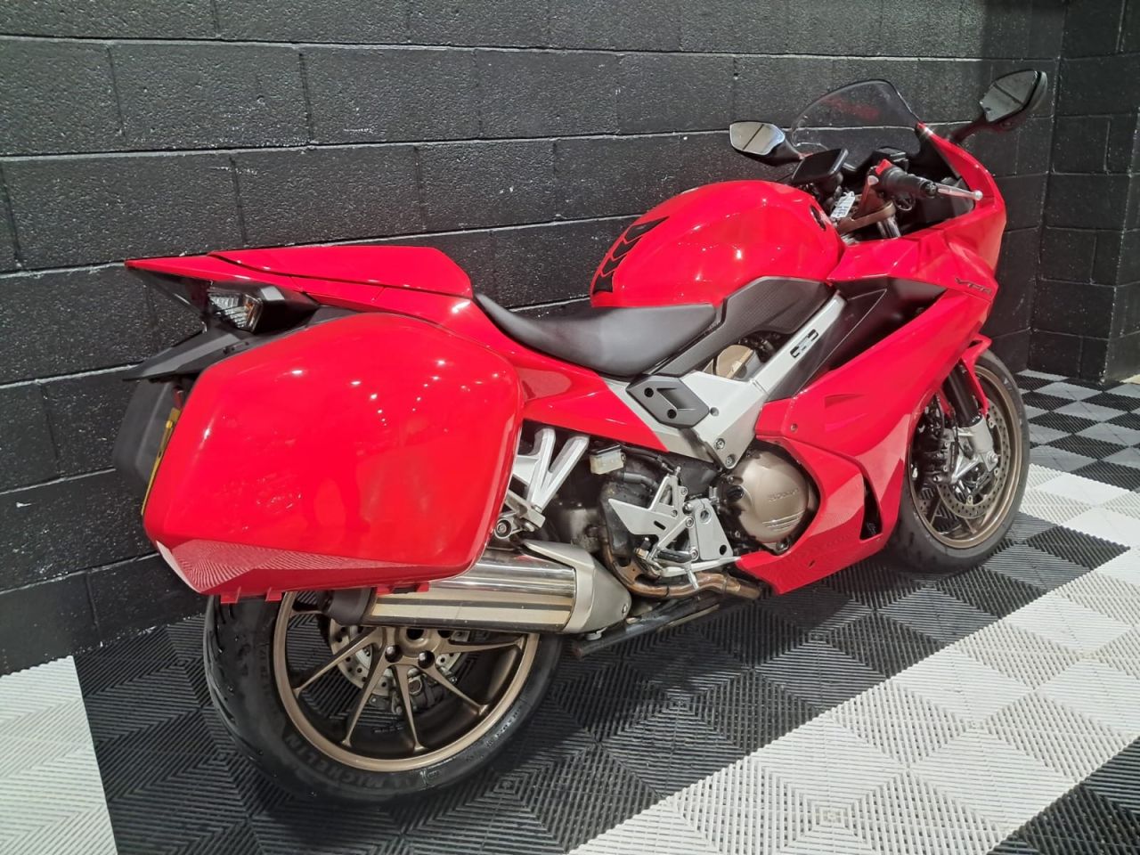 Used Honda VFR800F for sale - 78434814: Photo 4