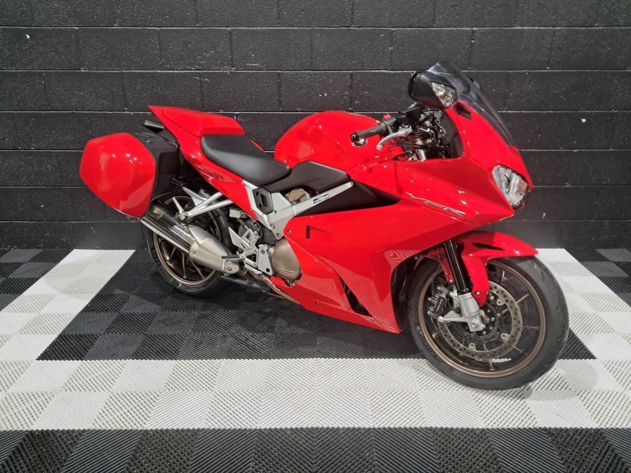 Used Honda VFR800F for sale - 78434814: Photo 6