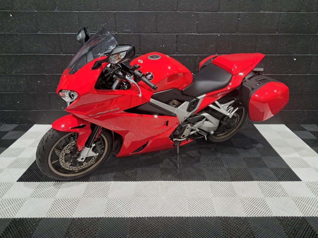 Used Honda VFR800F for sale - 78434814: Photo 7
