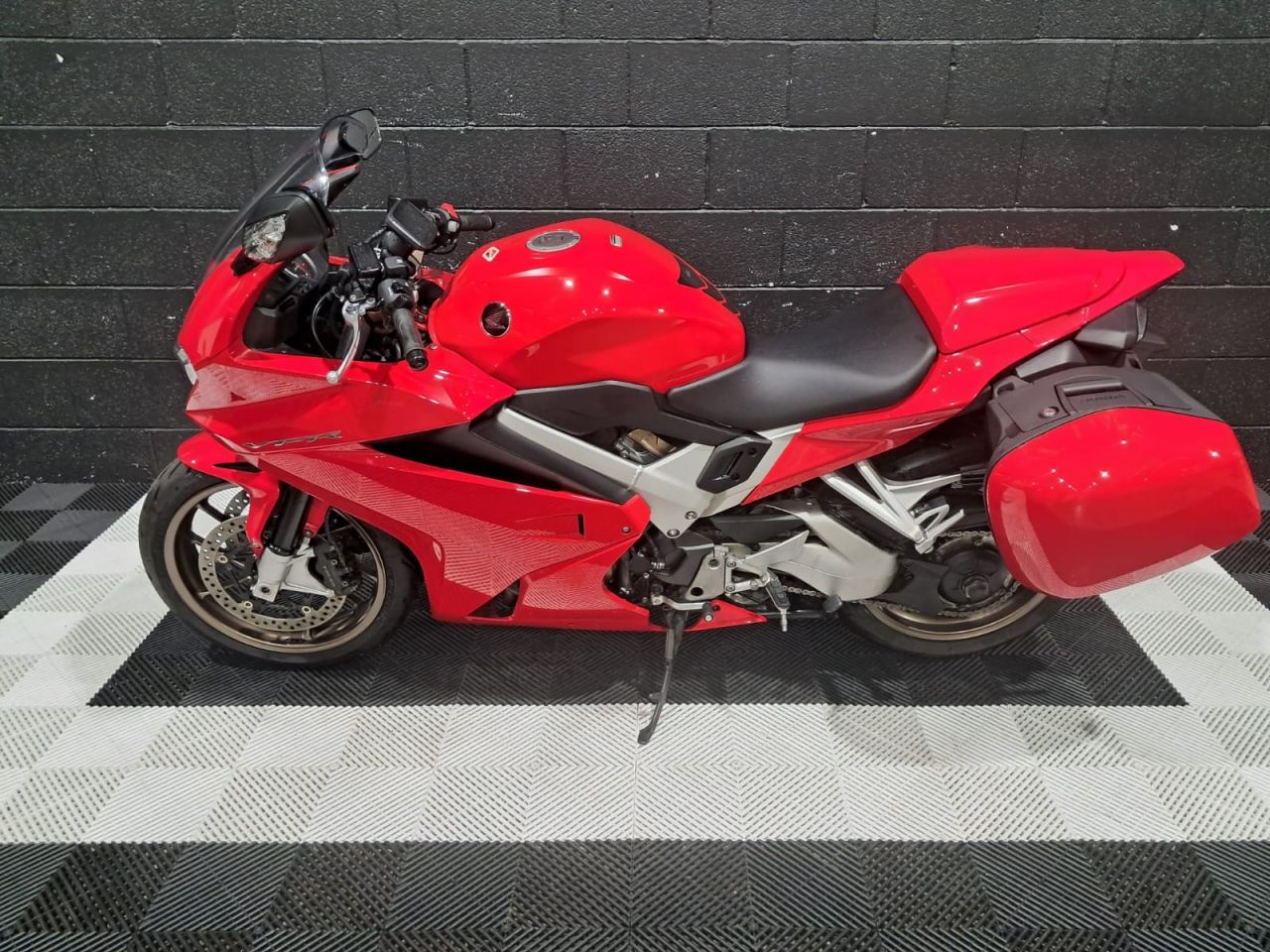 Used Honda VFR800F for sale - 78434814: Photo 9