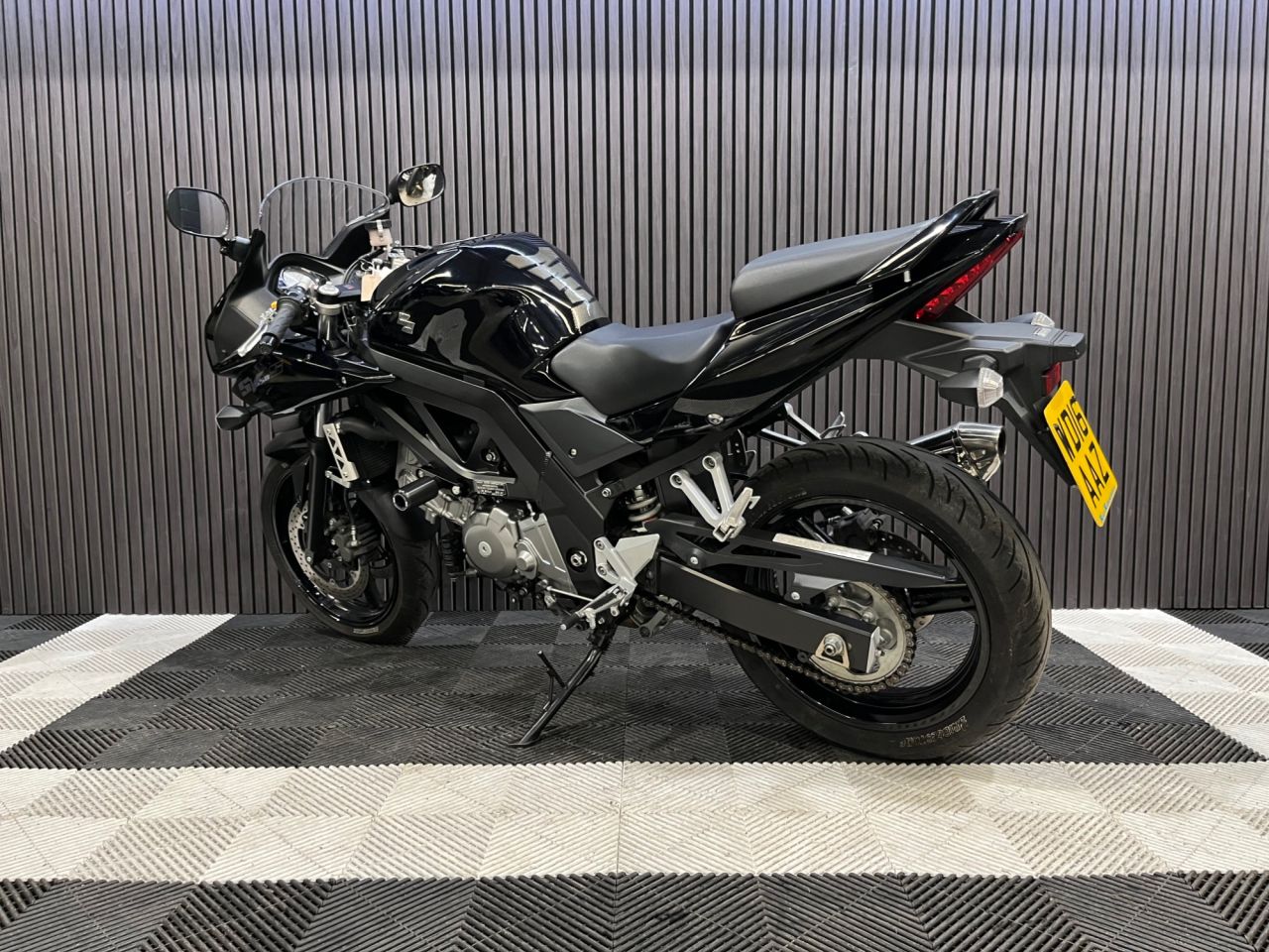 Used Suzuki SV650S for sale - 78435051: Photo 10