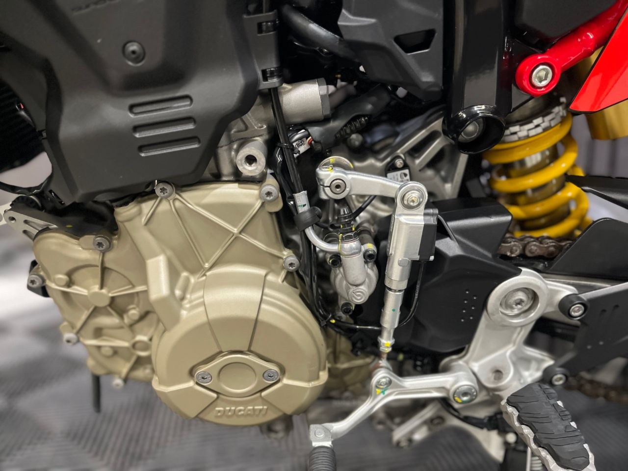 Used Ducati HYPERMOTARD 698 for sale - 78435358: Photo 22