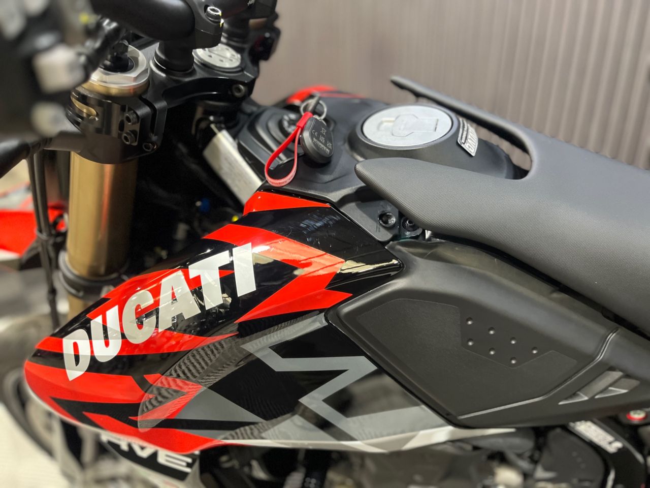 Used Ducati HYPERMOTARD 698 for sale - 78435358: Photo 24