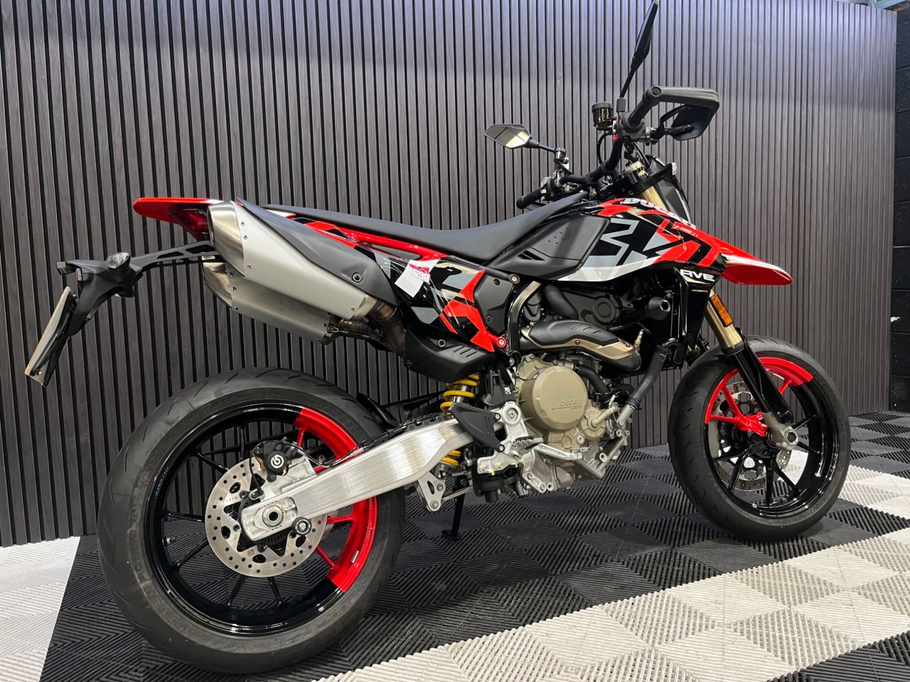 Used Ducati HYPERMOTARD 698 for sale - 78435358: Photo 4
