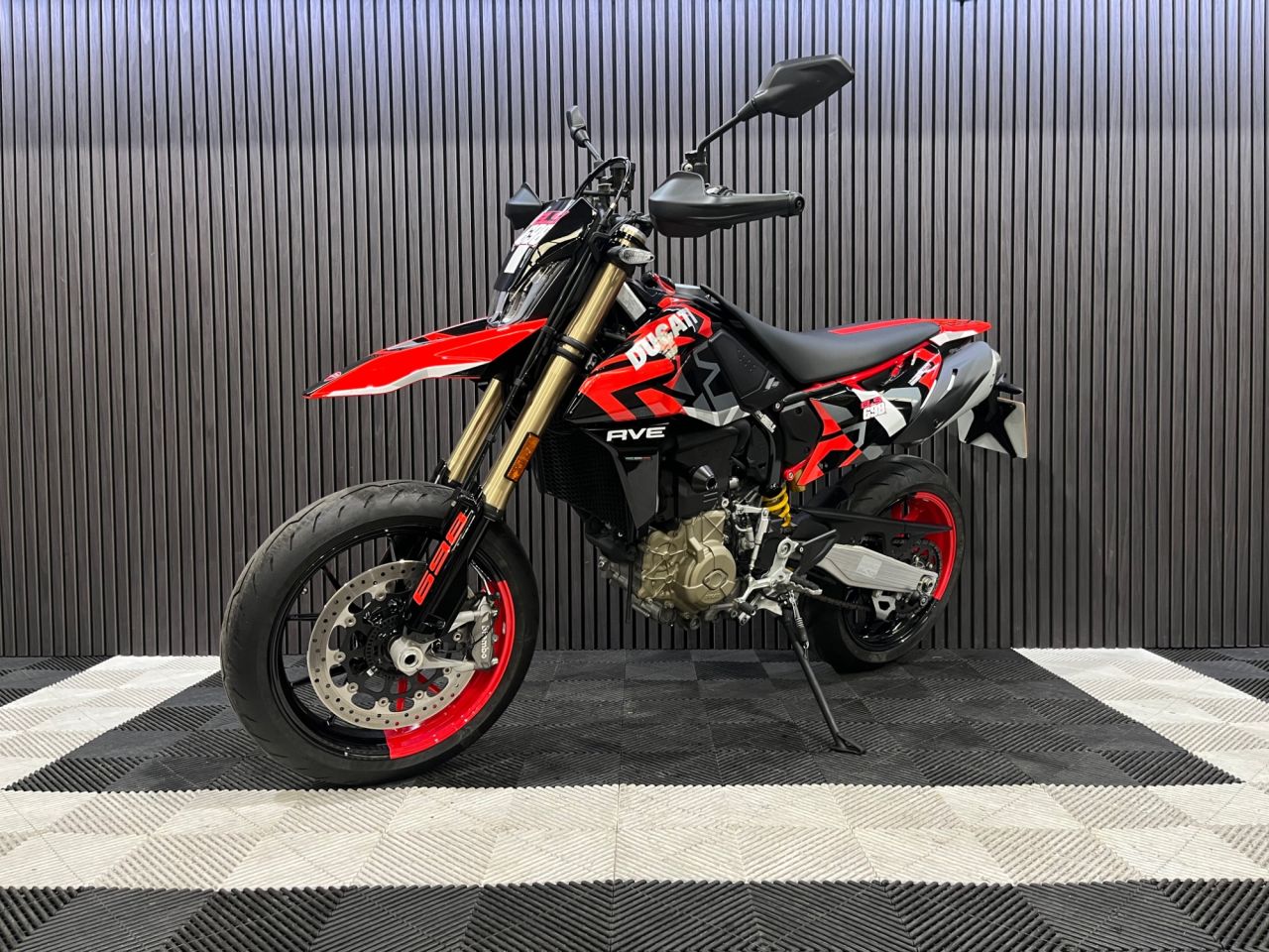 Used Ducati HYPERMOTARD 698 for sale - 78435358: Photo 7