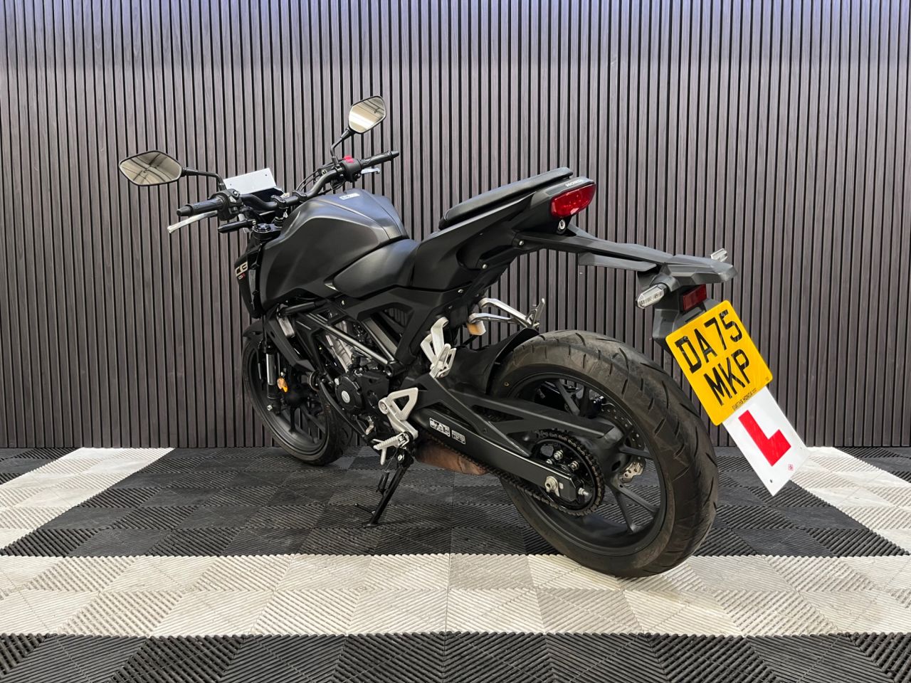Used Honda CB125R for sale - 78435036: Photo 9