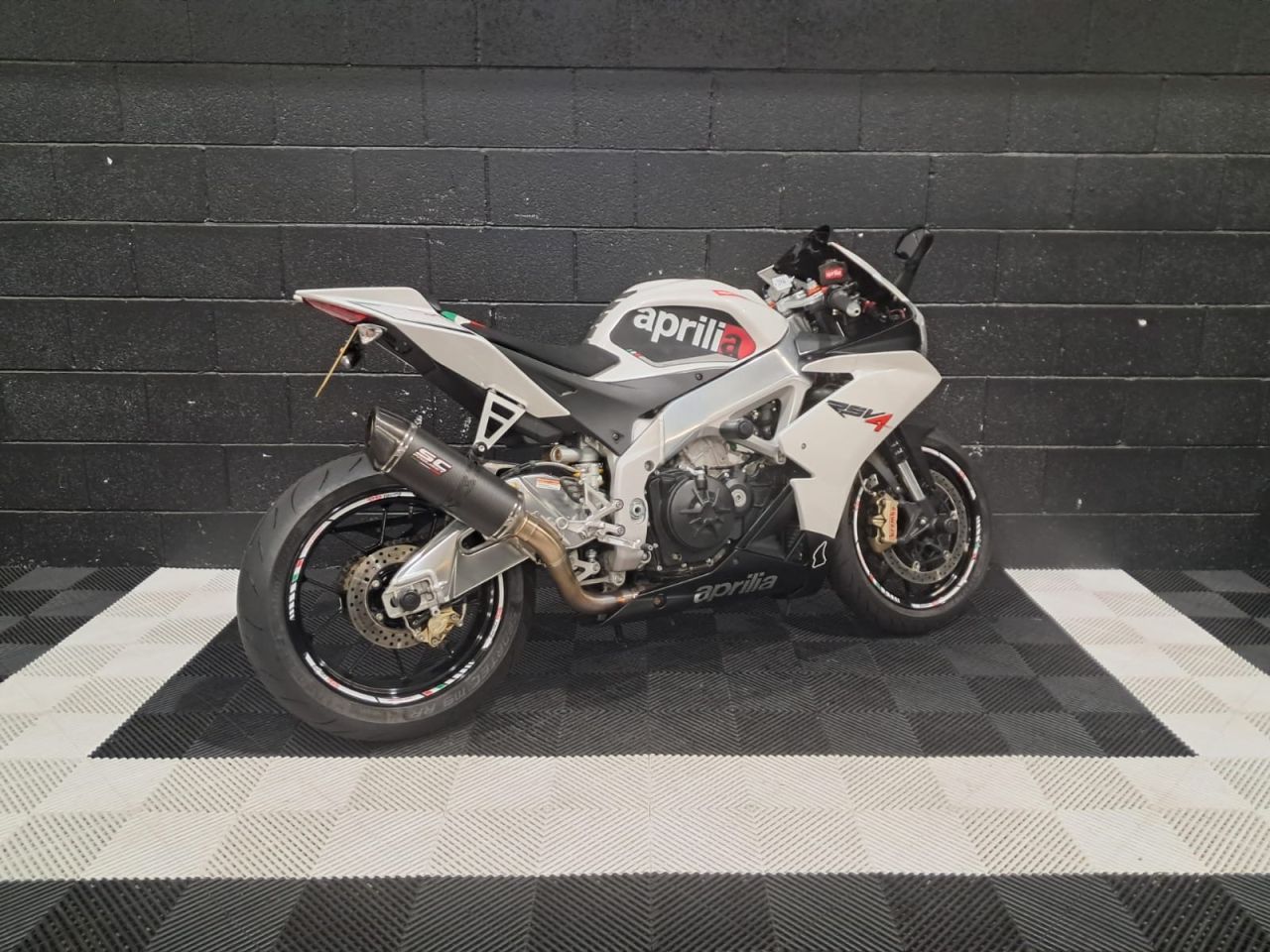 Used Aprilia RSV4 for sale - 78435131: Photo 11