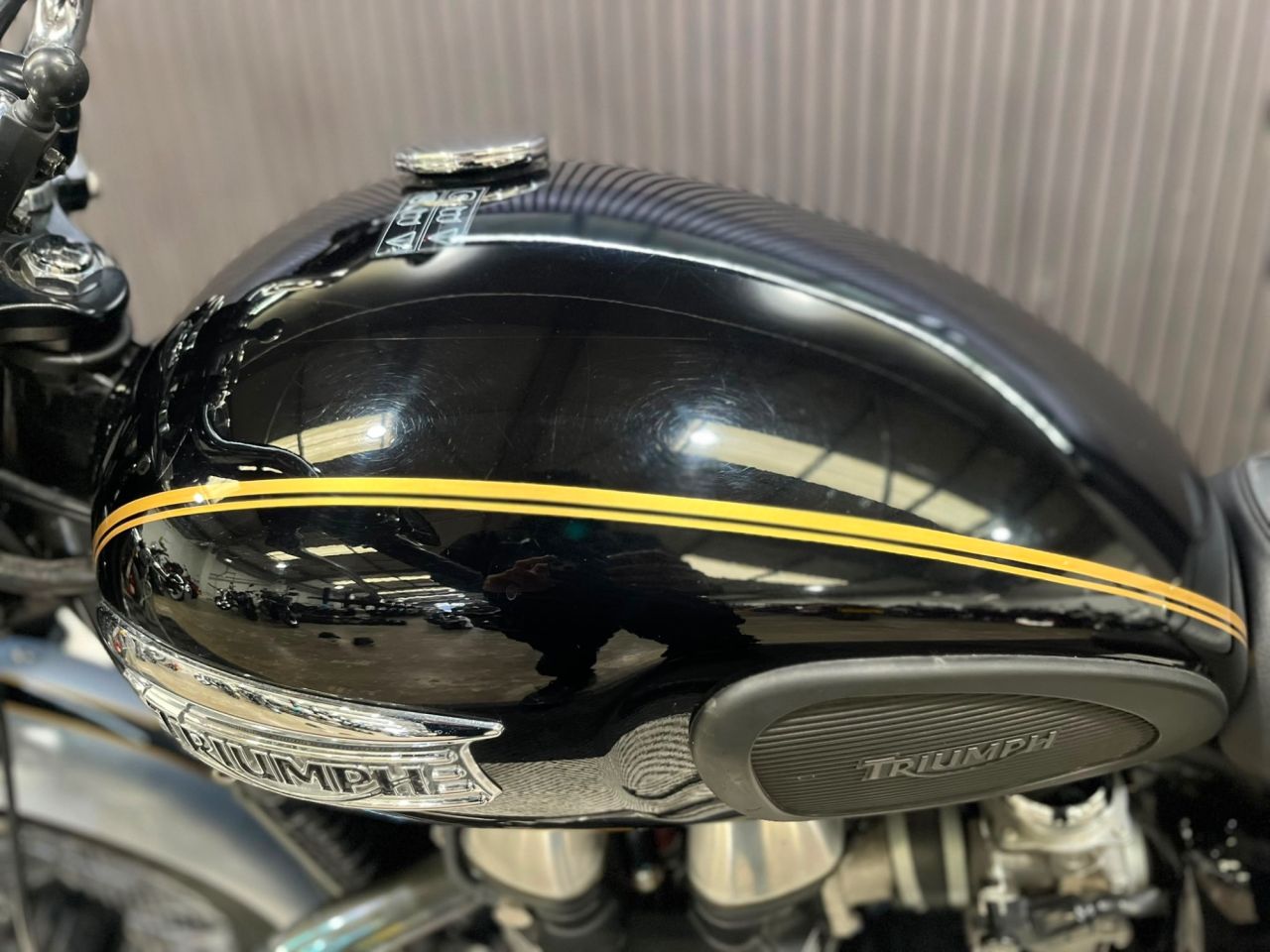 Used Triumph Bonneville T100 for sale - 78847449: Photo 15