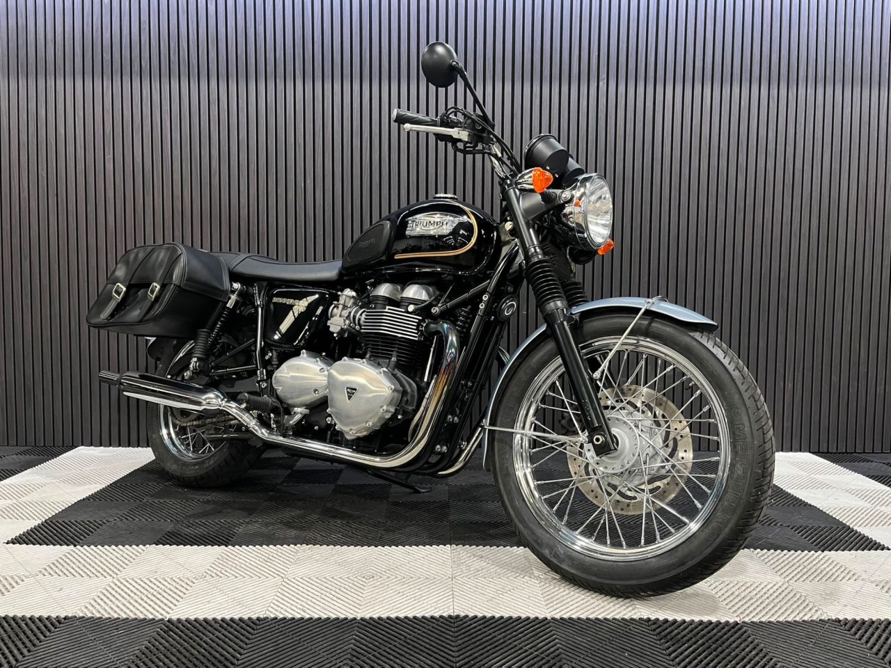Used Triumph Bonneville T100 for sale - 78847449: Photo 6