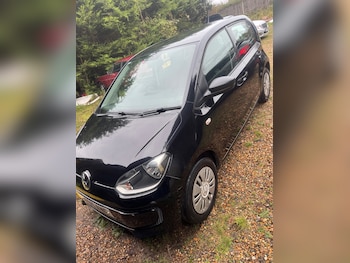 Used Volkswagen up! 2015 for sale - 76875165: Photo