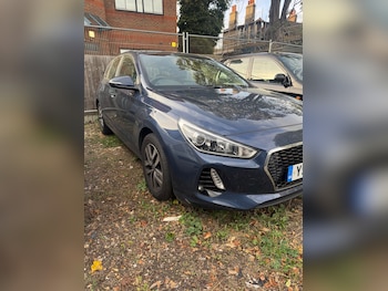 Used Hyundai i30 2017 for sale - 76412666: Photo
