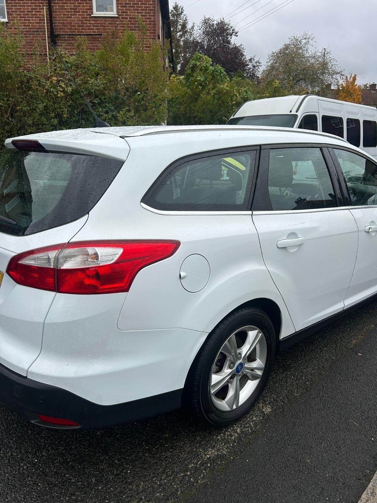 Used Ford Focus 2013 for sale - 76412667: Photo 2