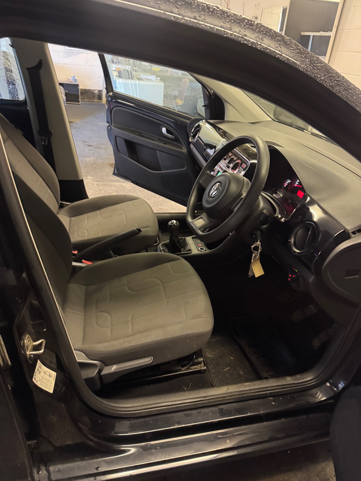 Used Volkswagen up! 2015 for sale - 76711969: Photo 14