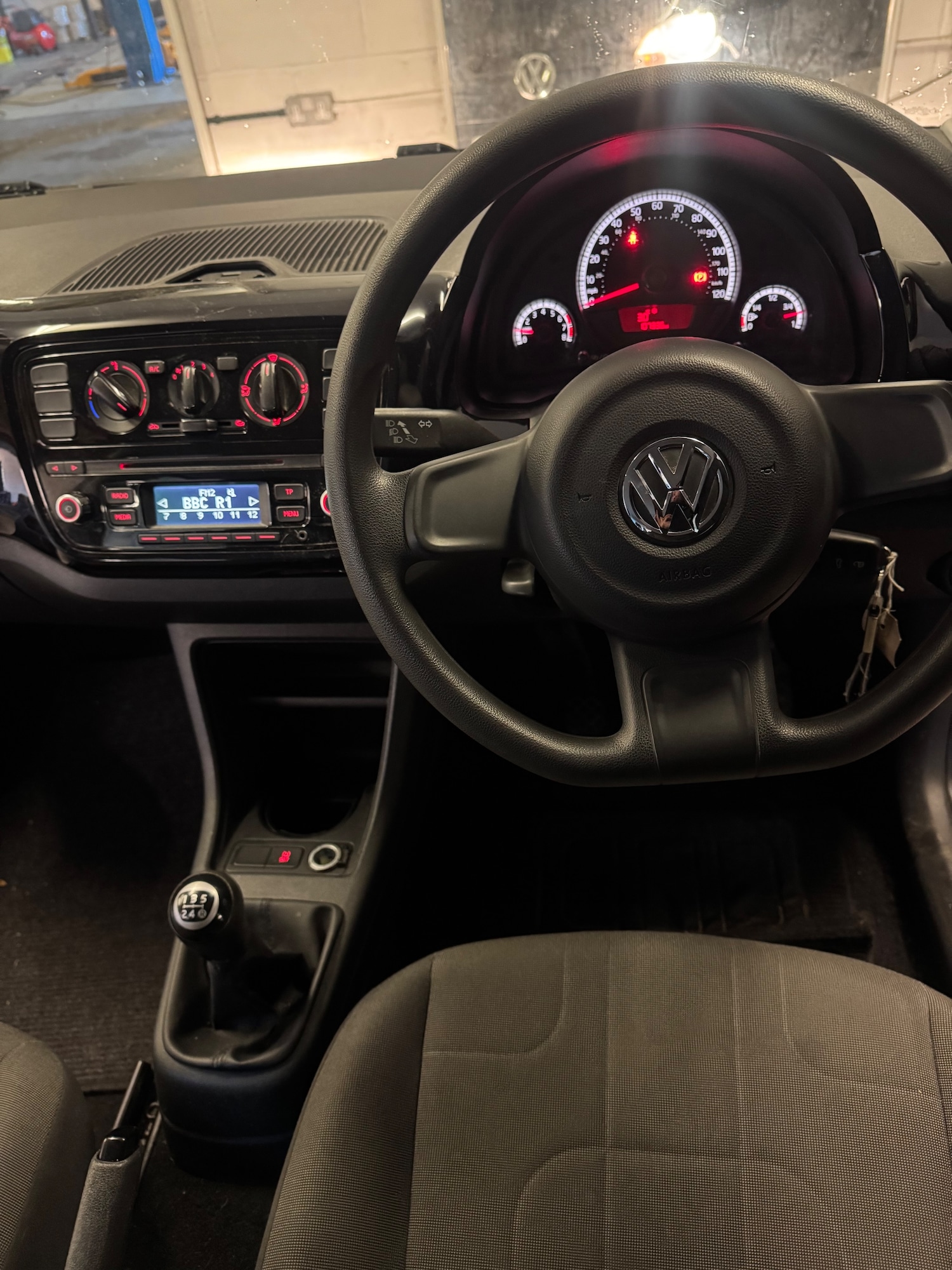 Used Volkswagen up! 2015 for sale - 76711969: Photo 15