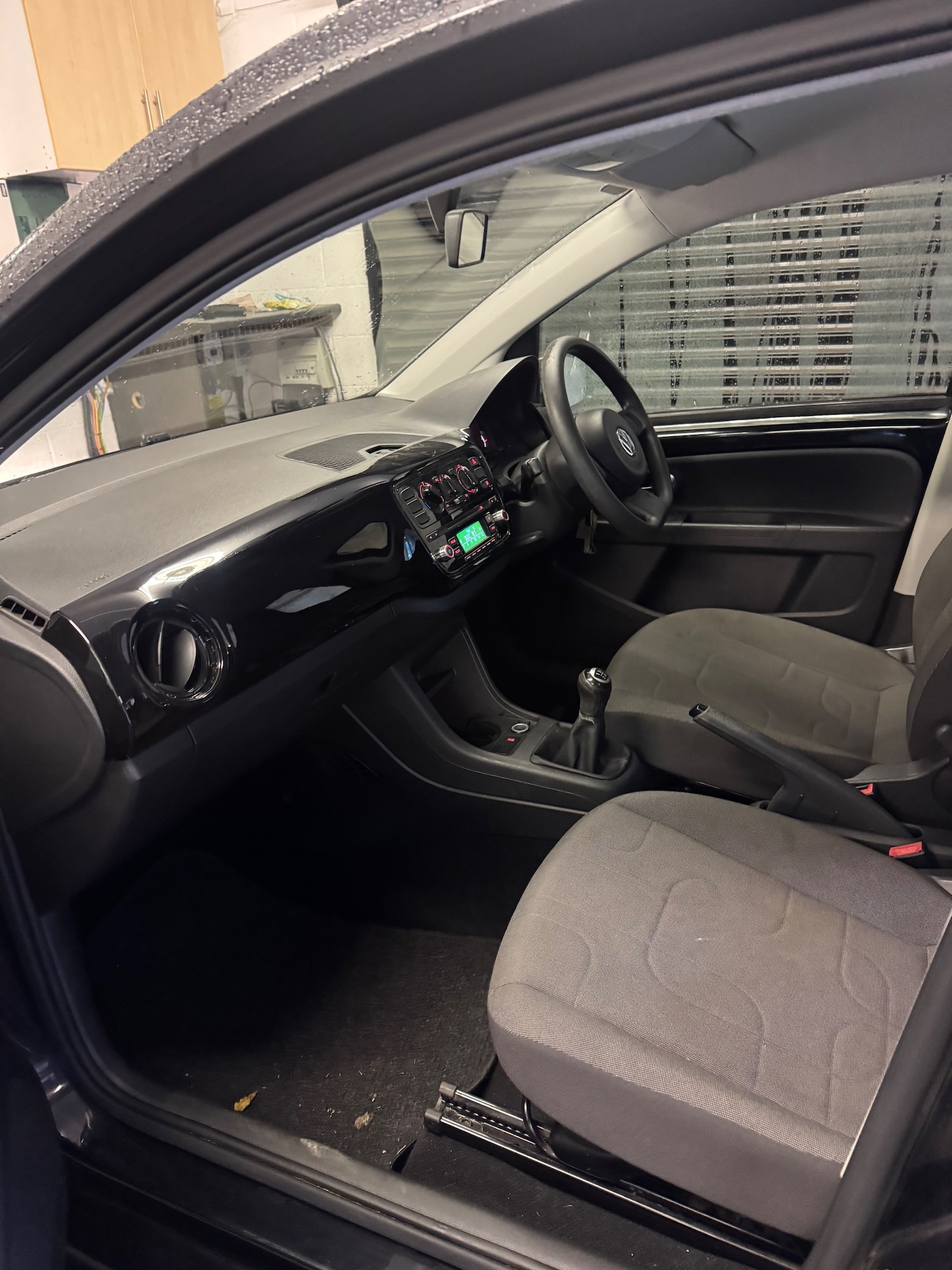 Used Volkswagen up! 2015 for sale - 76711969: Photo 9