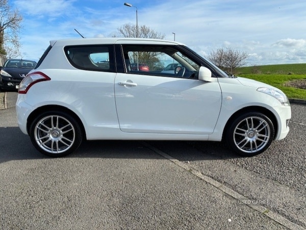Used Suzuki Swift 2012 for sale - 77551020: Photo 5