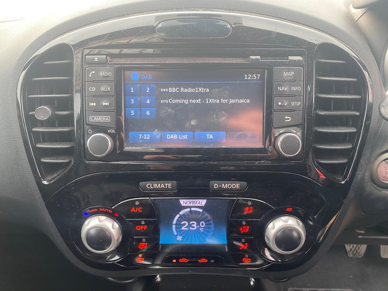 Used Nissan Juke 2015 for sale - 77114155: Photo 34