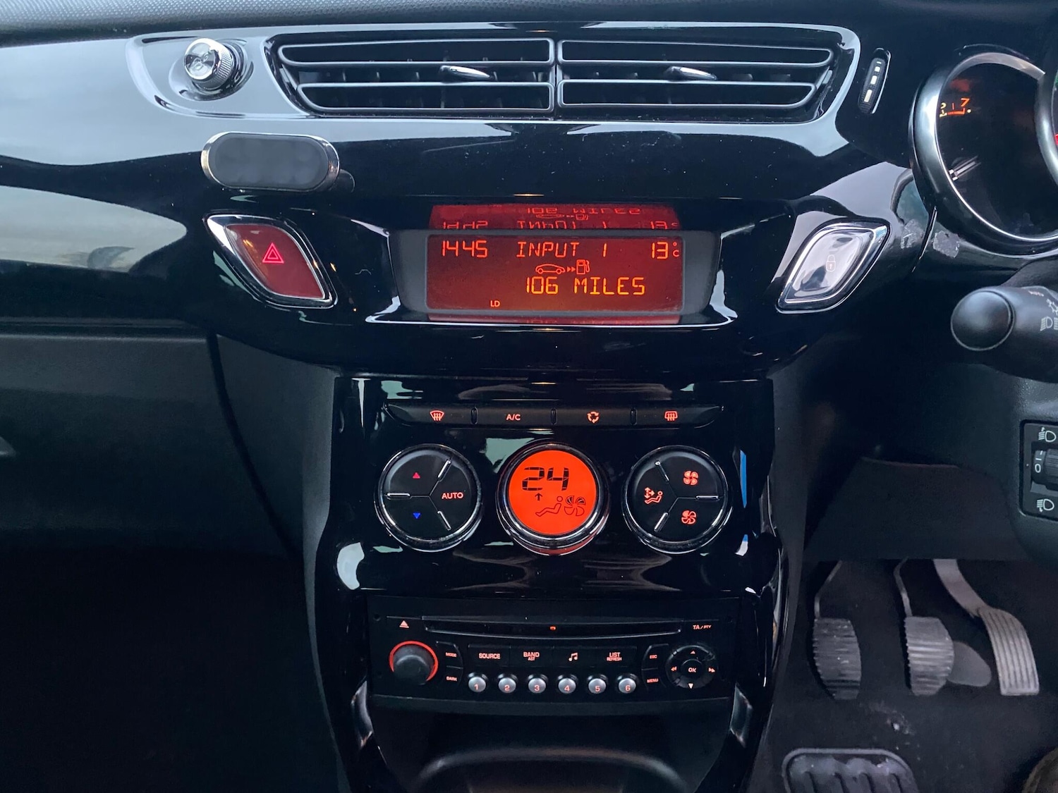 Used Citroen DS3 2011 for sale - 76887123: Photo 31