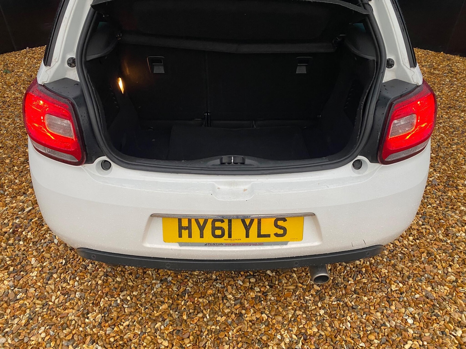 Used Citroen DS3 2011 for sale - 76887123: Photo 34