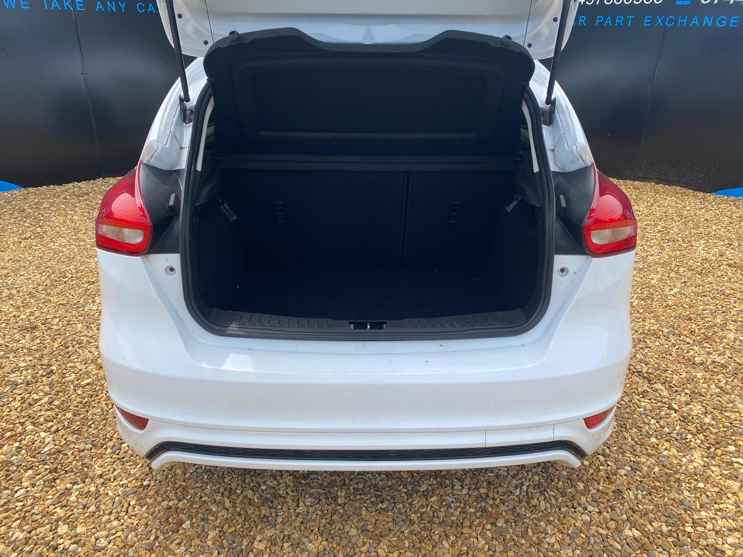 Used Ford Focus 2014 for sale - 76325998: Photo 24