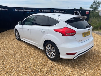 Used Ford Focus 2014 for sale - 76325998: Photo