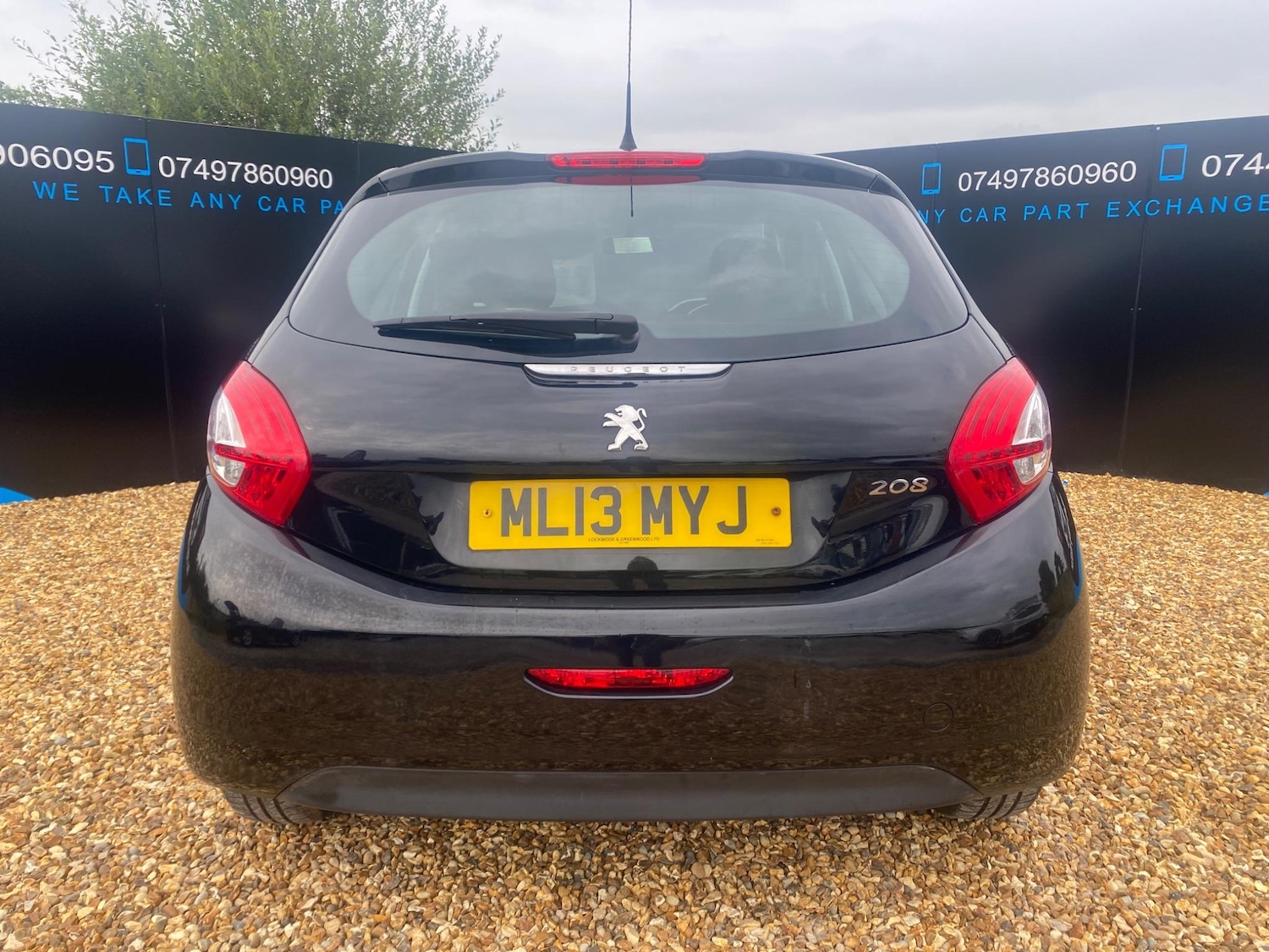 Used Peugeot 208 2013 for sale - 76702393: Photo 14