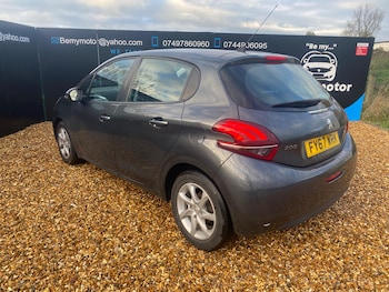 Used Peugeot 208 2017 for sale - 76522366: Photo