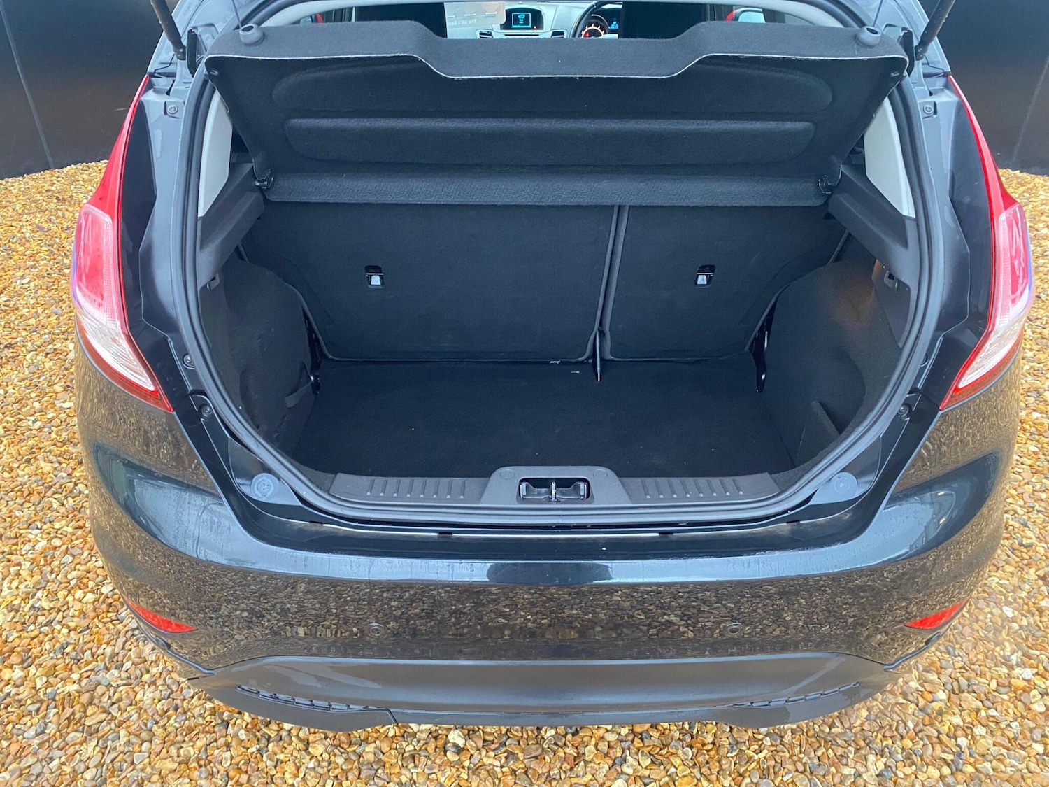 Used Ford Fiesta 2015 for sale - 77396163: Photo 31