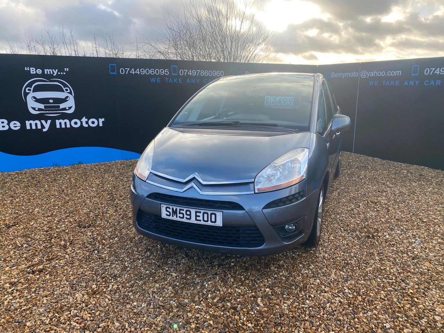 Used Citroen C4 Picasso 2009 for sale - 77190385: Photo 2