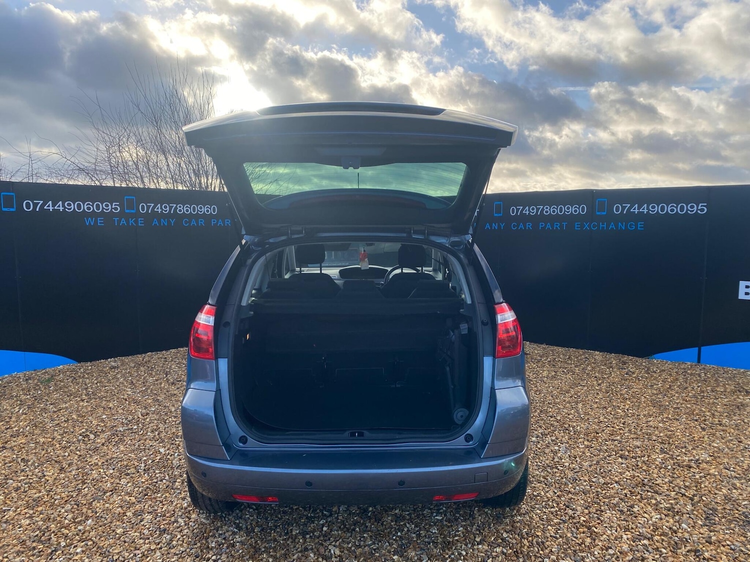 Used Citroen C4 Picasso 2009 for sale - 77190385: Photo 34