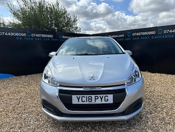 Used Peugeot 208 2018 for sale - 79676917: Photo